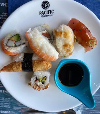 Don’t want to cook? No problem, head to this buffet 20 minutes away. Fresh delights from many different parts of the world, fresh and cooked to order too. Always busy so don’t be late, kids play area too ???? #buffet #cuisine #fresh #pacific #chinese #indian #sushi #fish #holiday #eatingout #vacances #gîtes #picardietourisme #oise